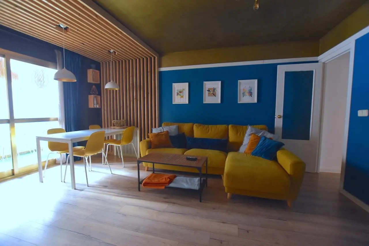 Habitacion En Apartamento De Diseno Malaga Homestay